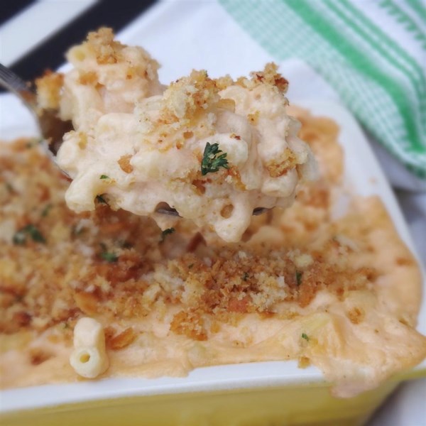 Cheesy Home-Style Macaroni and Cheese