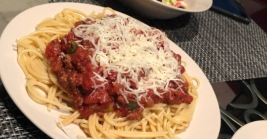 Classic Spaghetti Sauce with Ground Beef