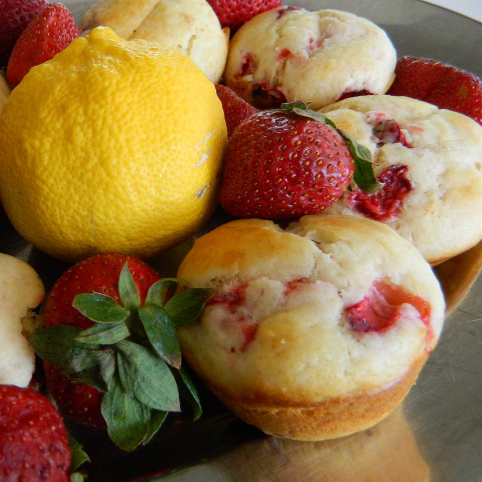 Strawberry Lemonade Muffins