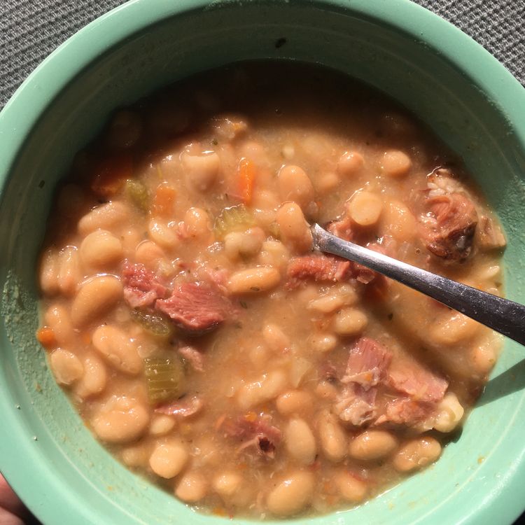 4-Ingredients Crock Pot Great Northern Beans