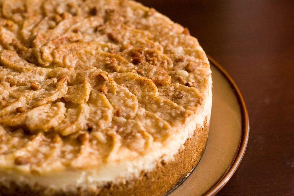 Apple Cinnamon Autumn Cheesecake Is the Best Way to Greet Fall