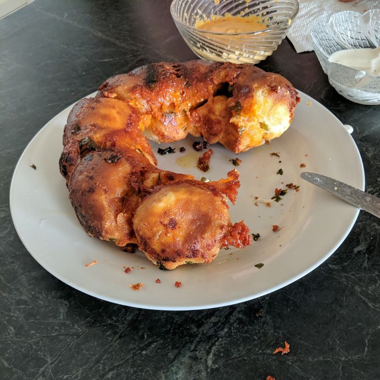 JALAPENO POPPER MONKEY BREAD