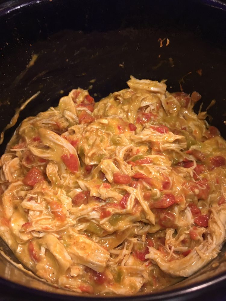 Slow Cooker Queso Chicken Tacos