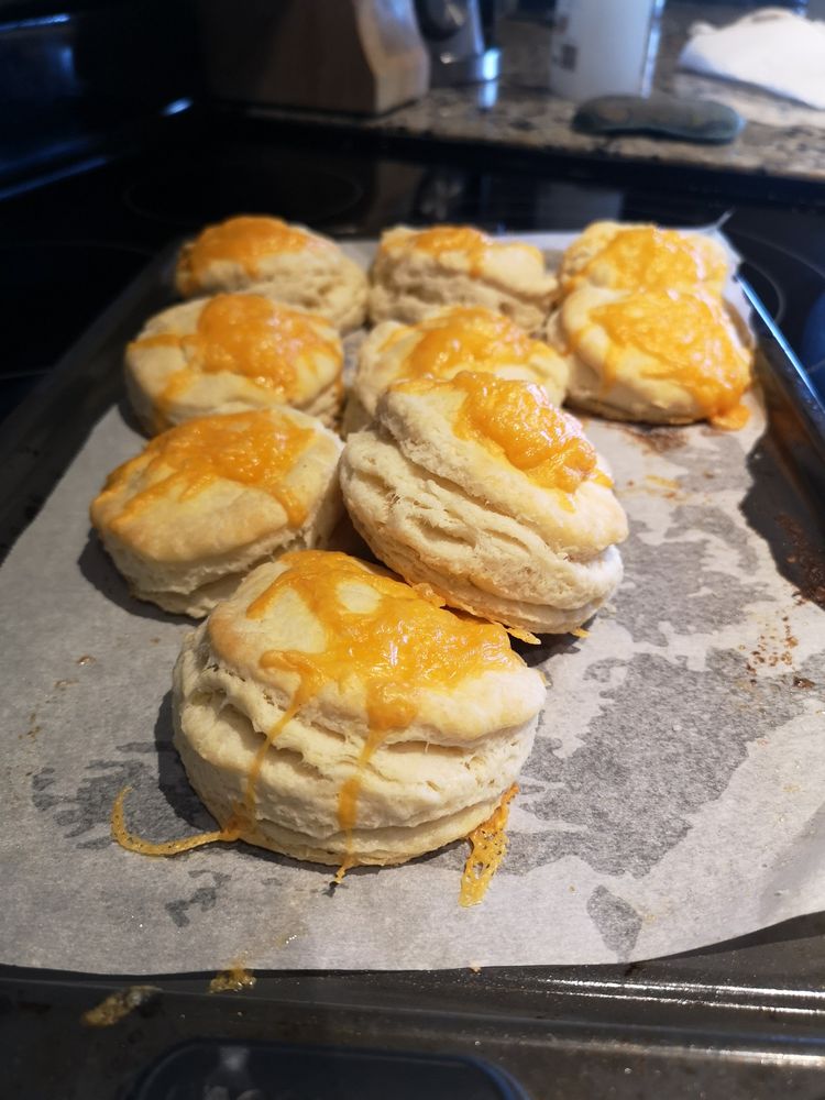 Fluffy Southern Buttermilk Biscuits