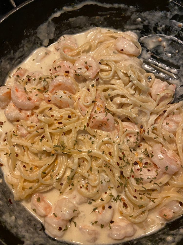 CREAMY GARLIC SHRIMP