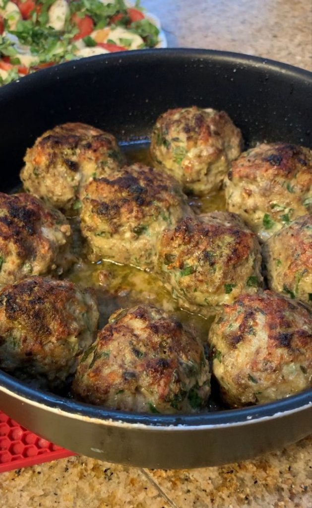 GIANT ITALIAN EASY MEATBALL RECIPE