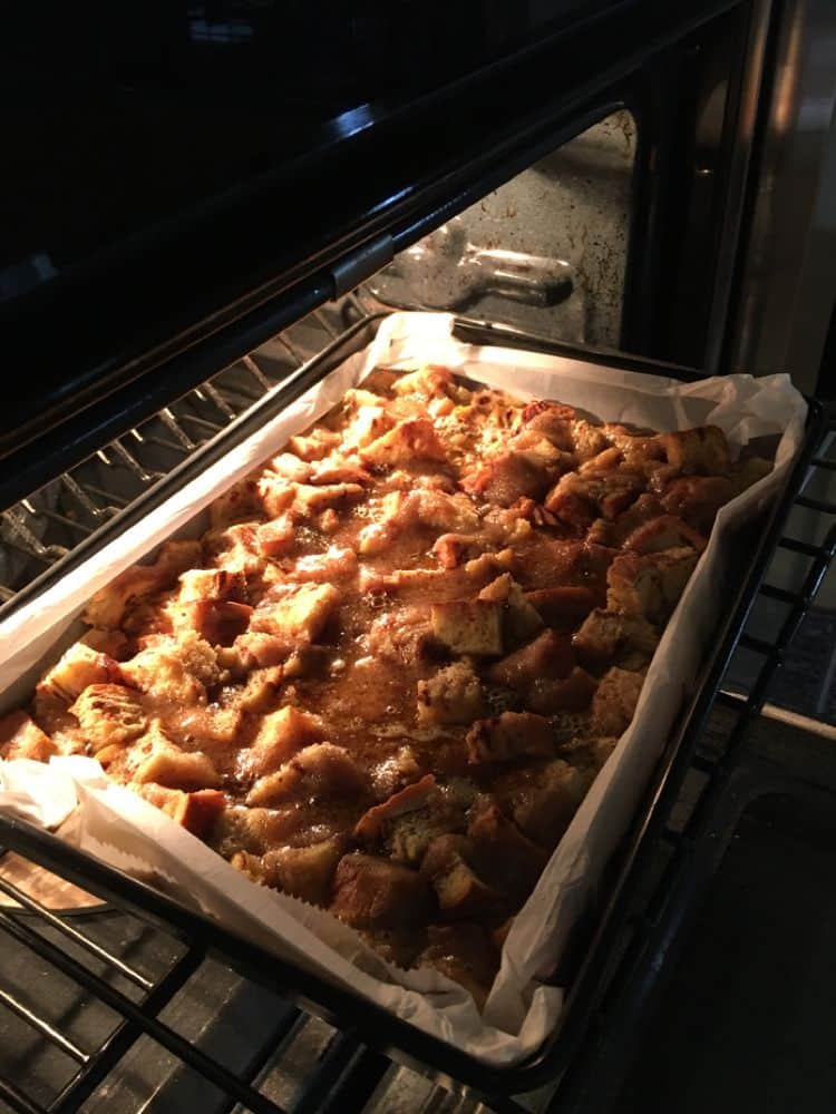 DELICIOUSLY EASY FRENCH TOAST CASSEROLE