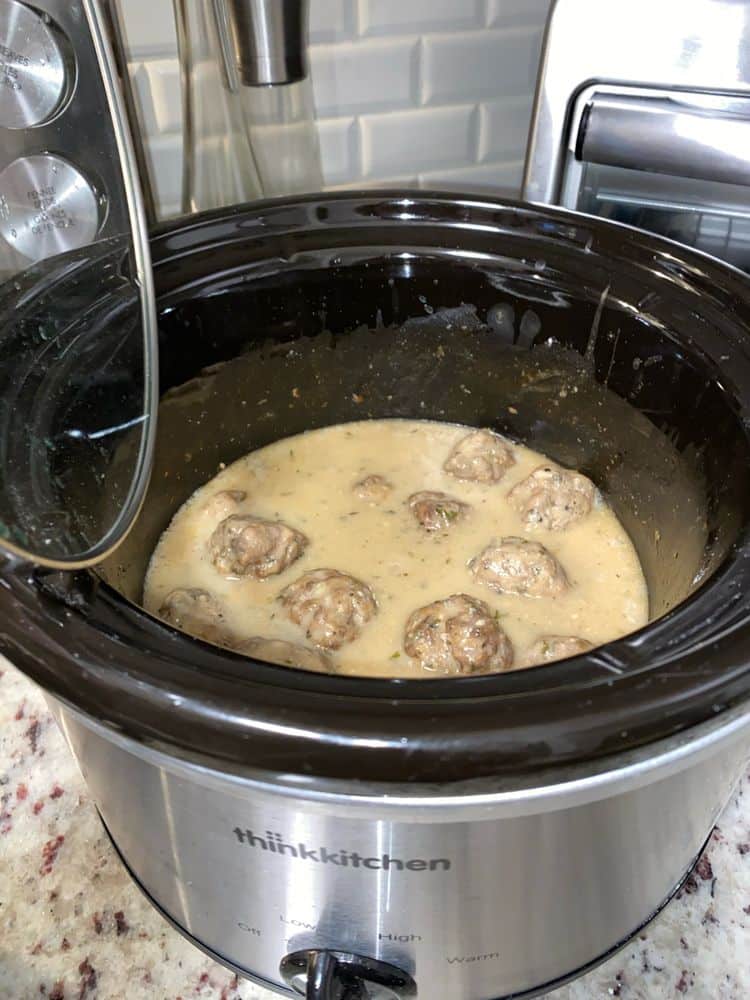 Slow Cooker Swedish Meatballs