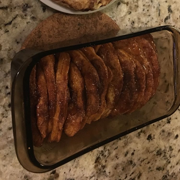 Caramel Apple Pull-Apart Bread