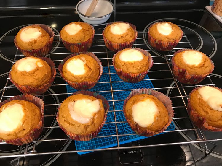 Copycat Starbucks Pumpkin Cream Cheese Muffins