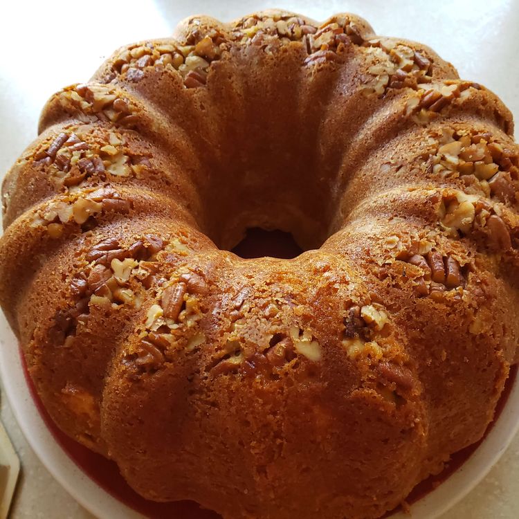 Pecan Sour Cream Pound Cake