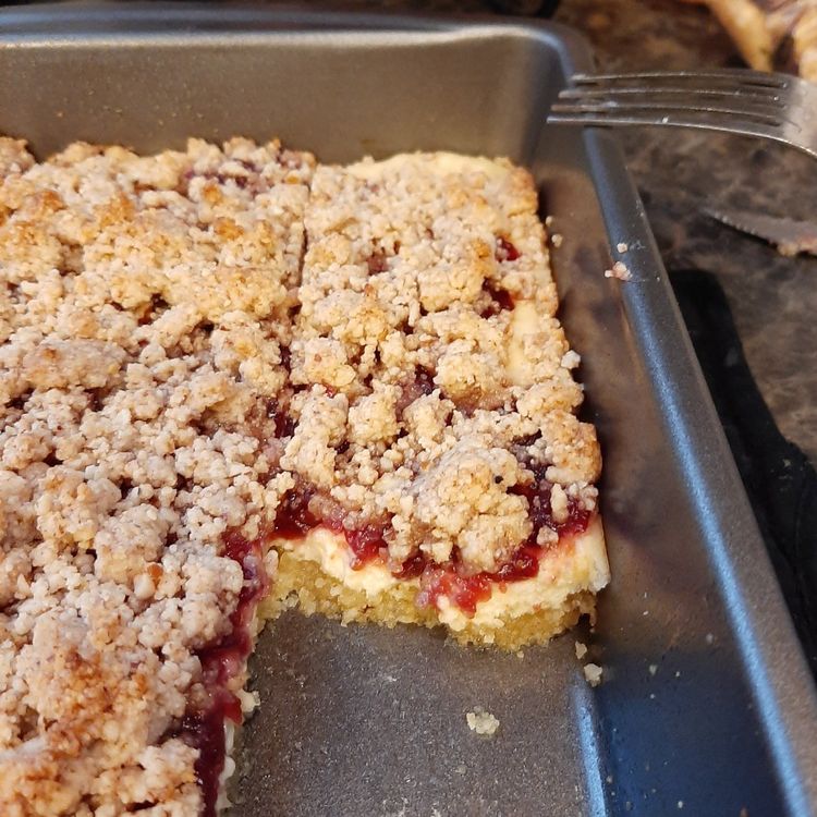 Keto Cranberry Cheesecake Bars