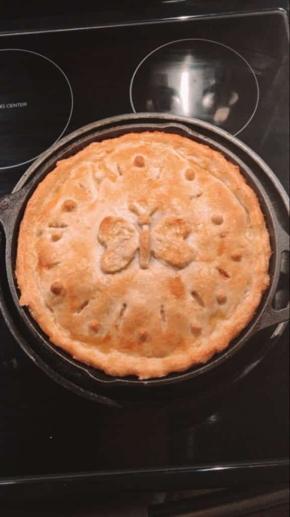 Flaky Apple Pie Bars