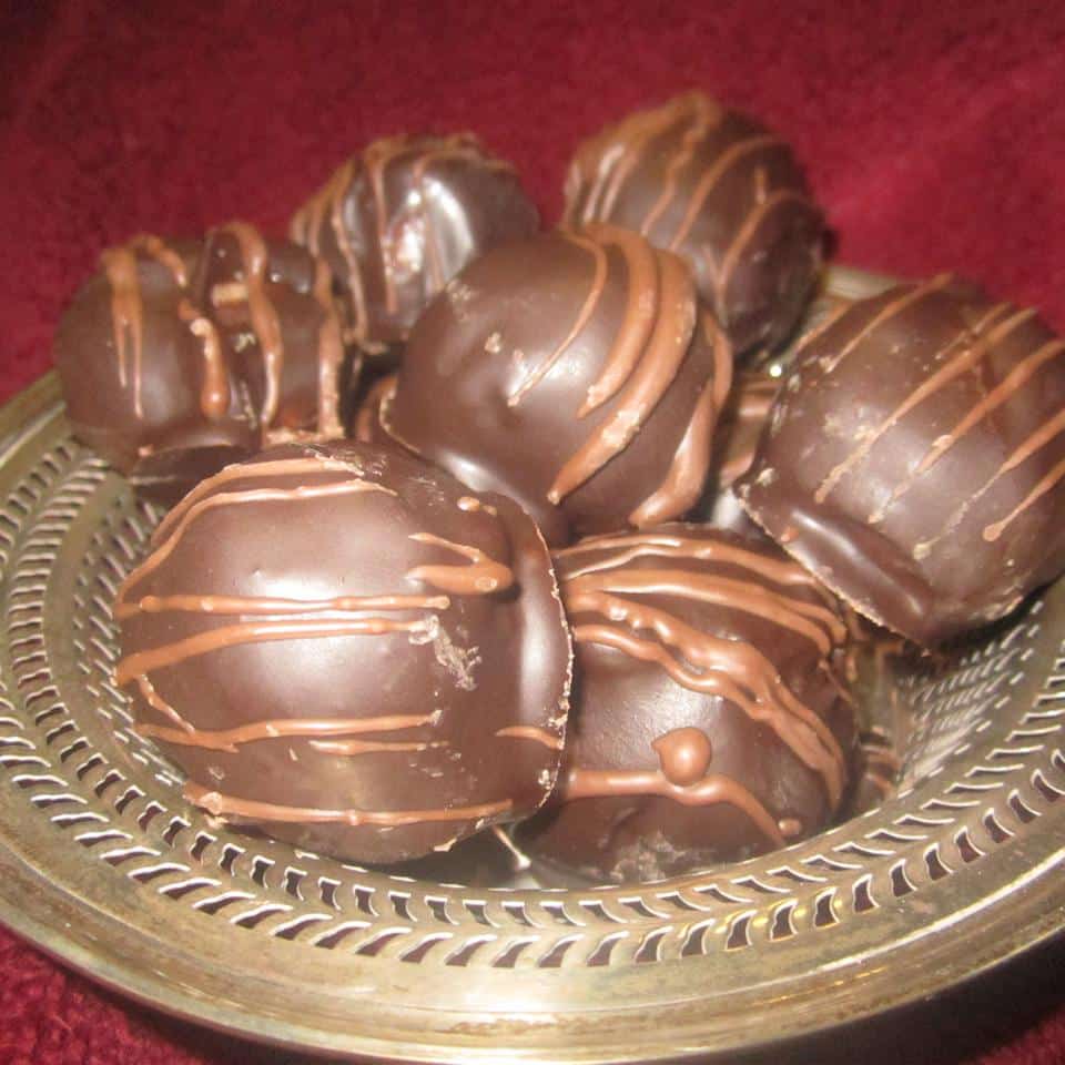 Frozen Chocolate Chip Cookie Dough Balls Are the Summer Treat You Deserve