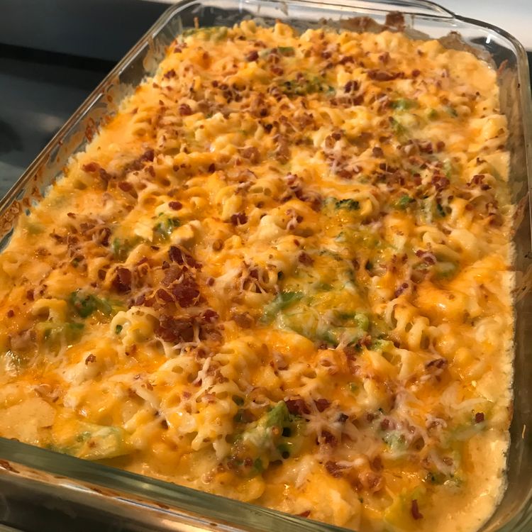 HEALTHY CHICKEN BROCCOLI PASTA CASSEROLE