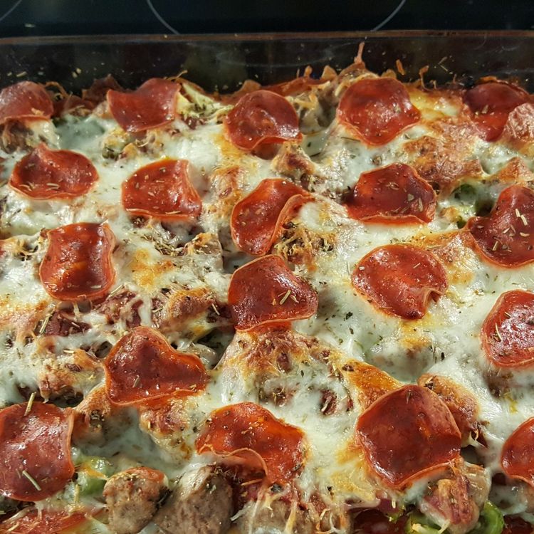 LOW CARB PIZZA CASSEROLE
