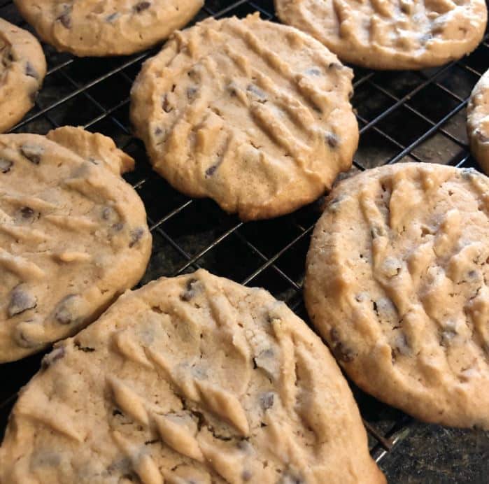 Peanut Butter Chocolate Chip Cookies Are The Best of Both Worlds