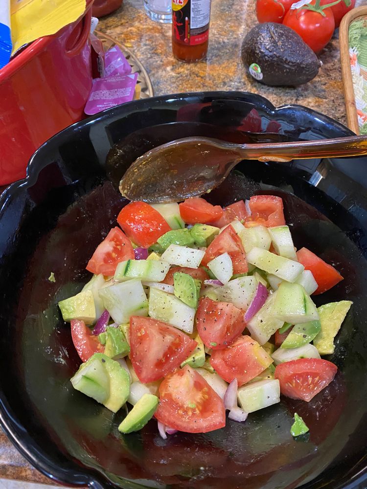 AVOCADO TOMATO SALAD