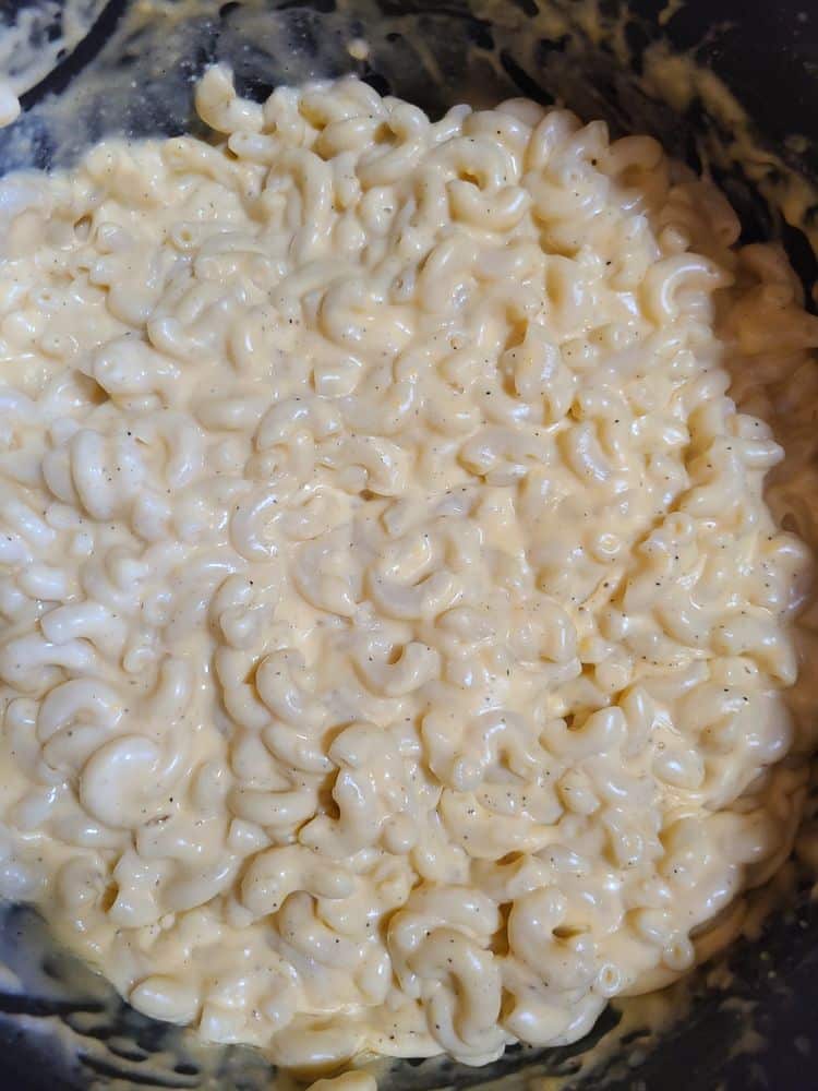 Creamy Stovetop Mac and Cheese Recipe