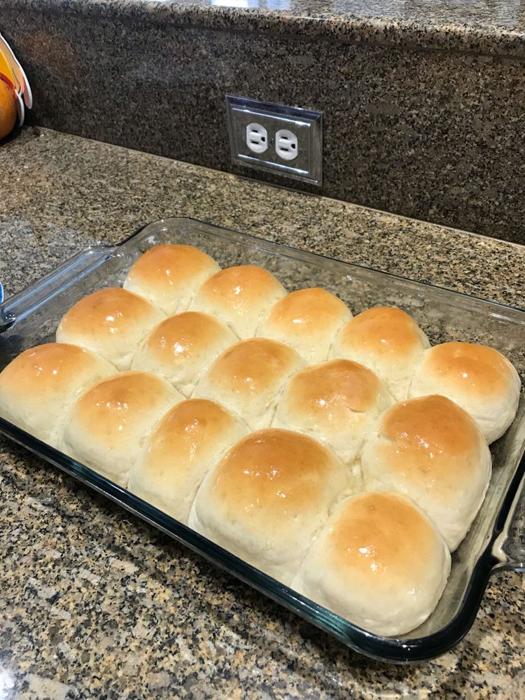 Easy Dinner Rolls