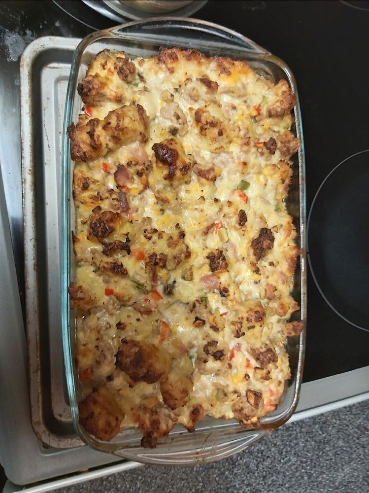 BACON CHEESEBURGER TATER TOT CASSEROLE