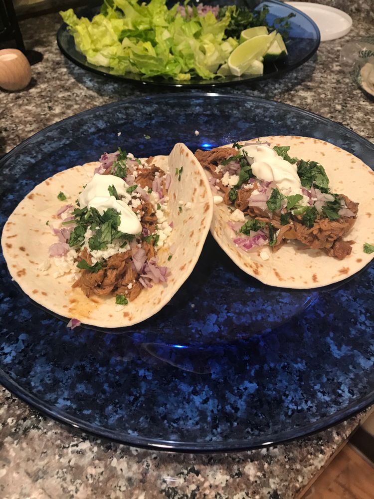 CROCK POT TACOS SHREDDED BEEF