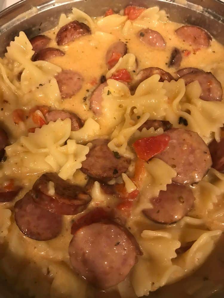 ONE PAN CHEESY SMOKED SAUSAGE PASTA SKILLET