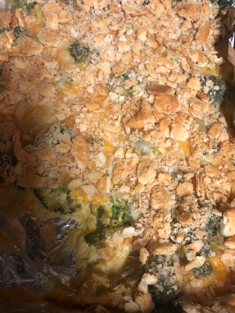 BROCCOLI CASSEROLE ULTRA EASY AND ULTRA CHEESY