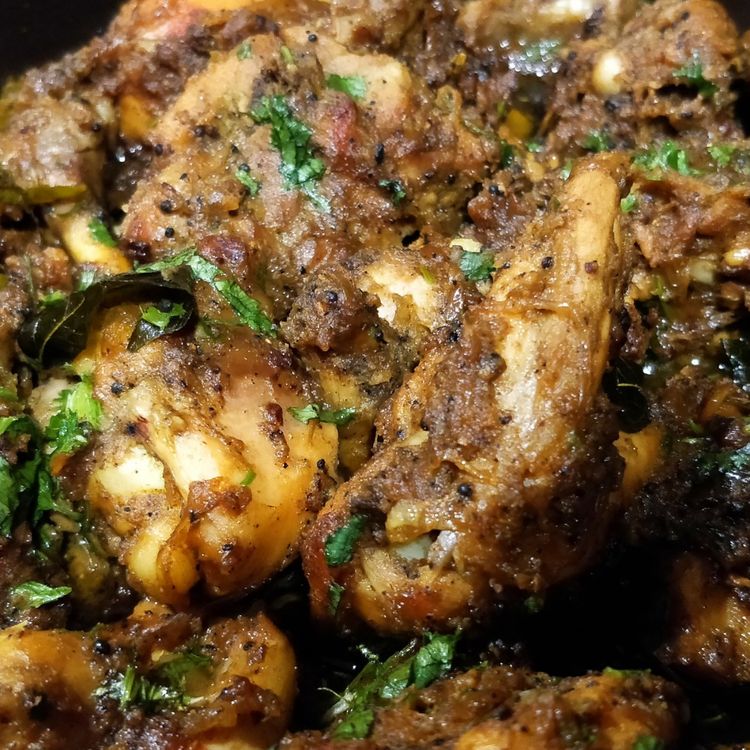 Black Pepper chicken marinated in Yogurt-spice