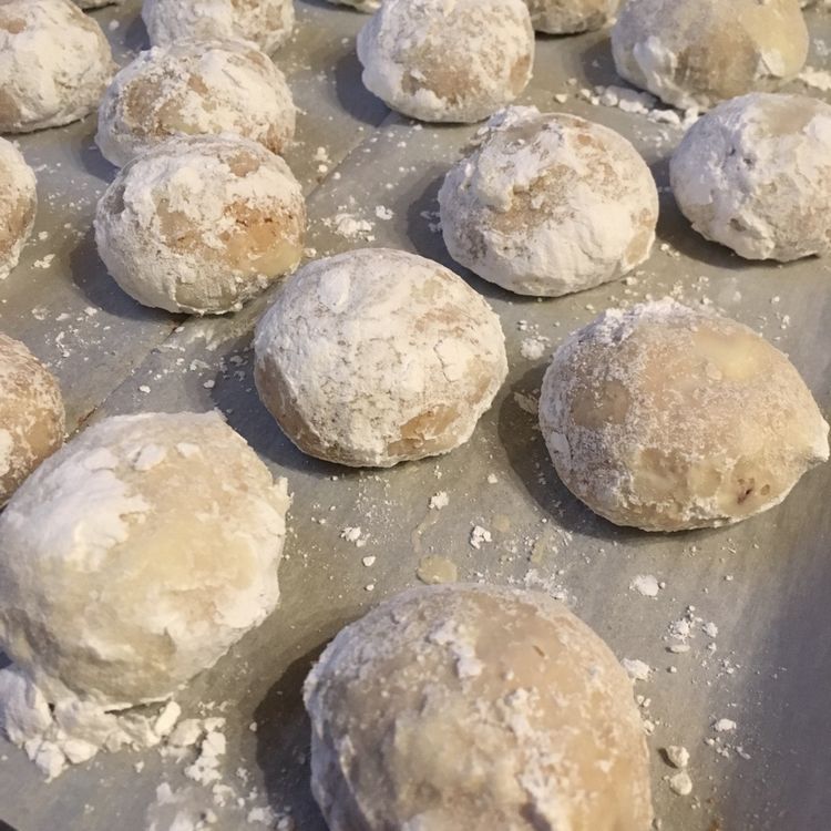 Great Grandma’s Nut Butter Balls