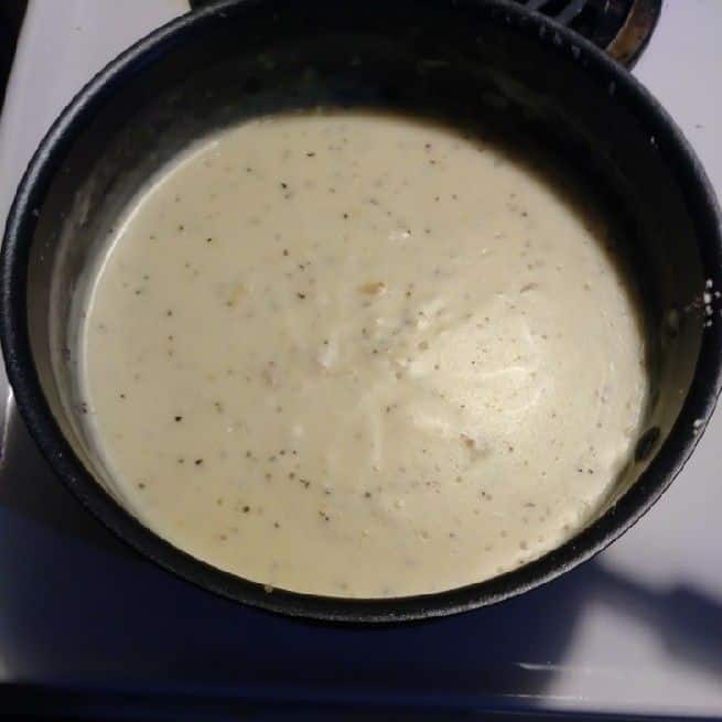 How to Make Homemade White Gravy From Scratch