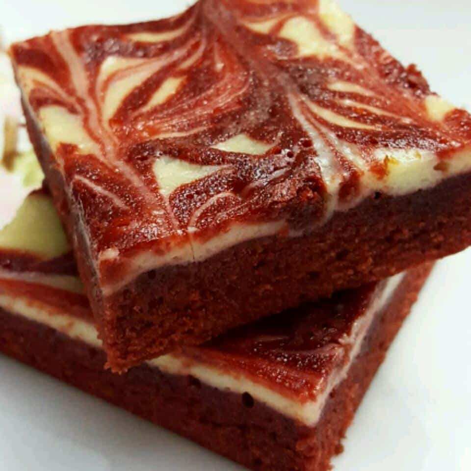 Red Velvet Cheesecake Swirl Brownies