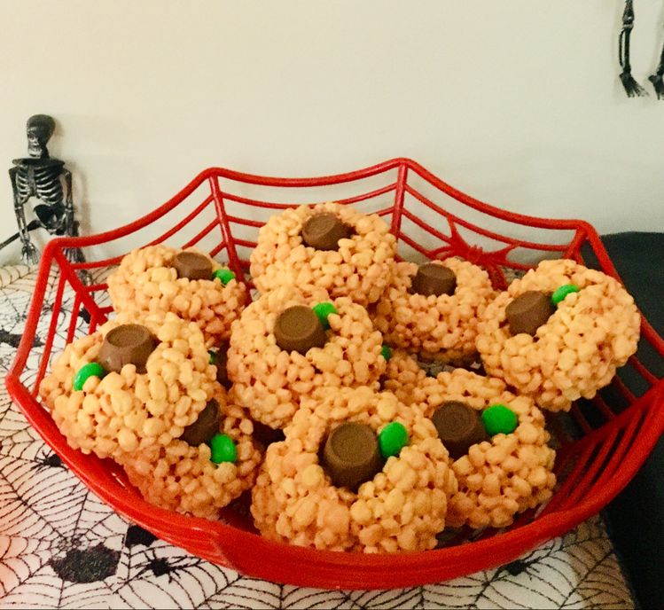 Rice Krispie Treat Pumpkins