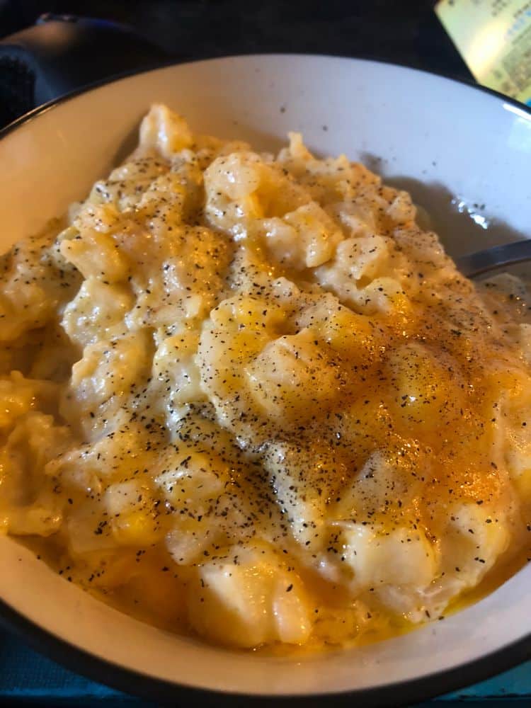 Crockpot Cheesy Potatoes