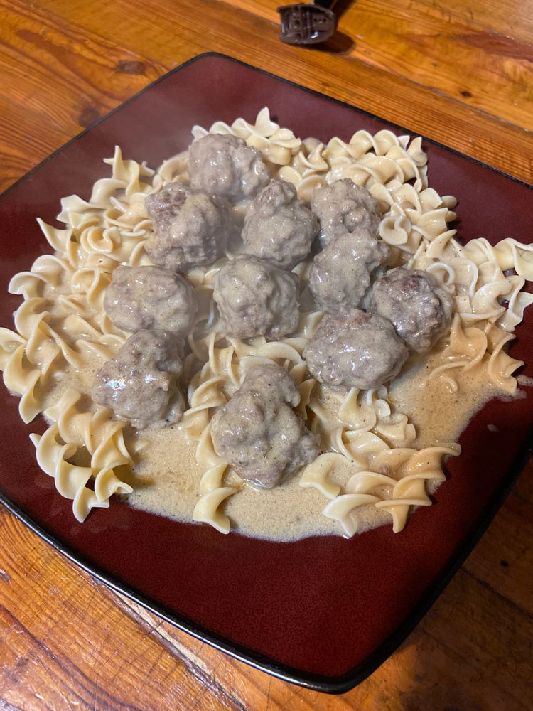 Meatballs and Gravy