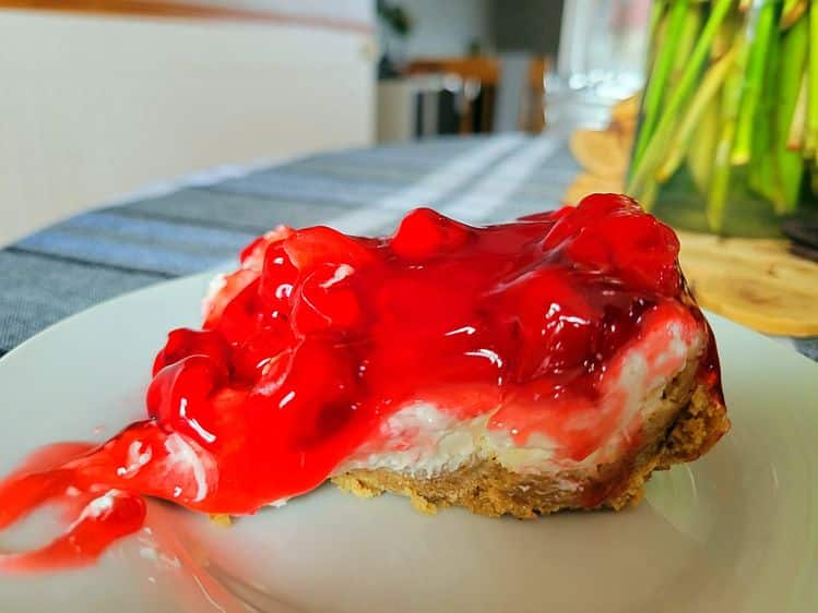 Mom’s No Bake Cherry Cheese Cake