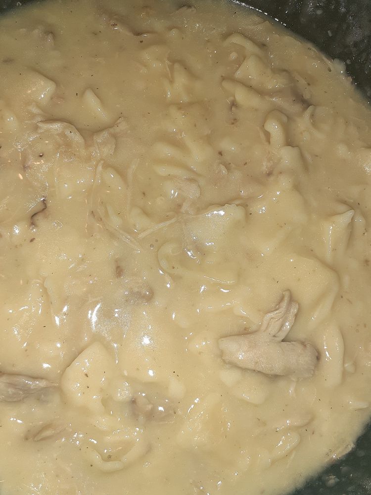 Old Fashioned Homemade Chicken & Dumplings