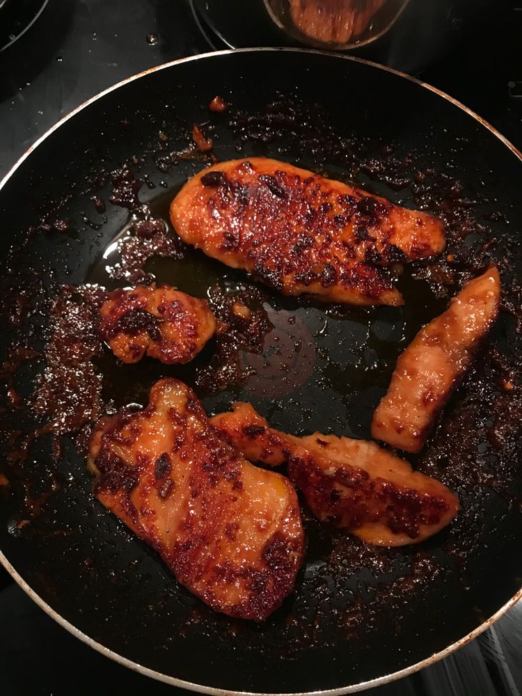 SWEET AND SPICY GLAZED CHICKEN THIGHS