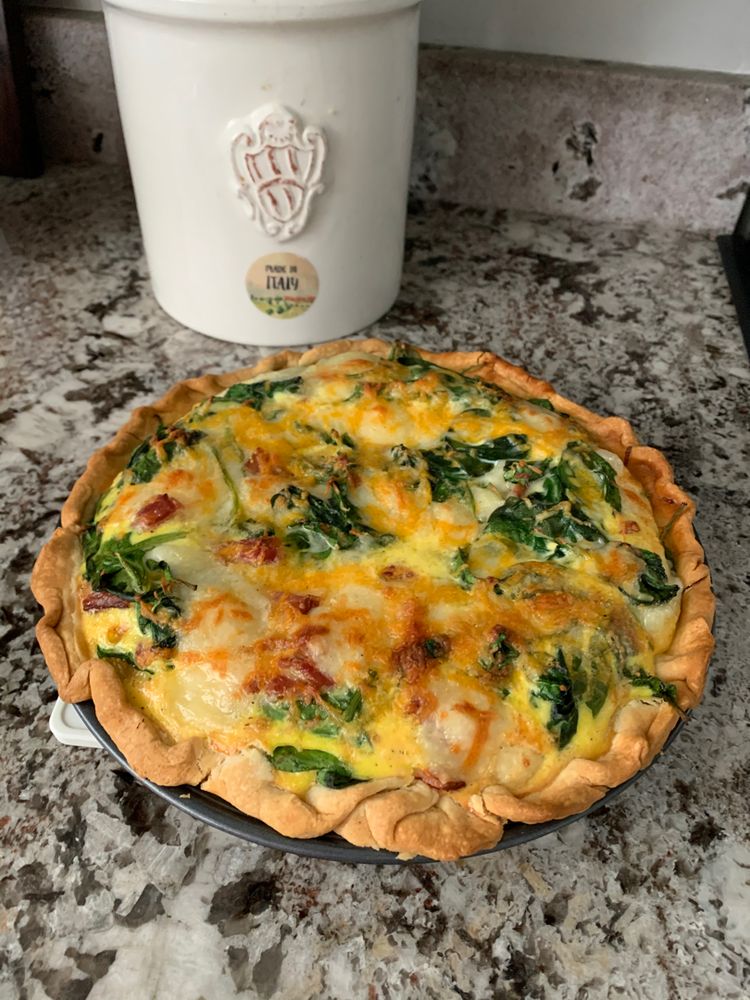 Cheesy Spinach and Mushroom Quiche