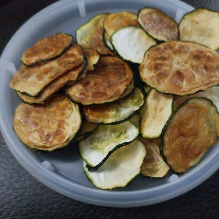 Easy Oven-Baked Zucchini Chips