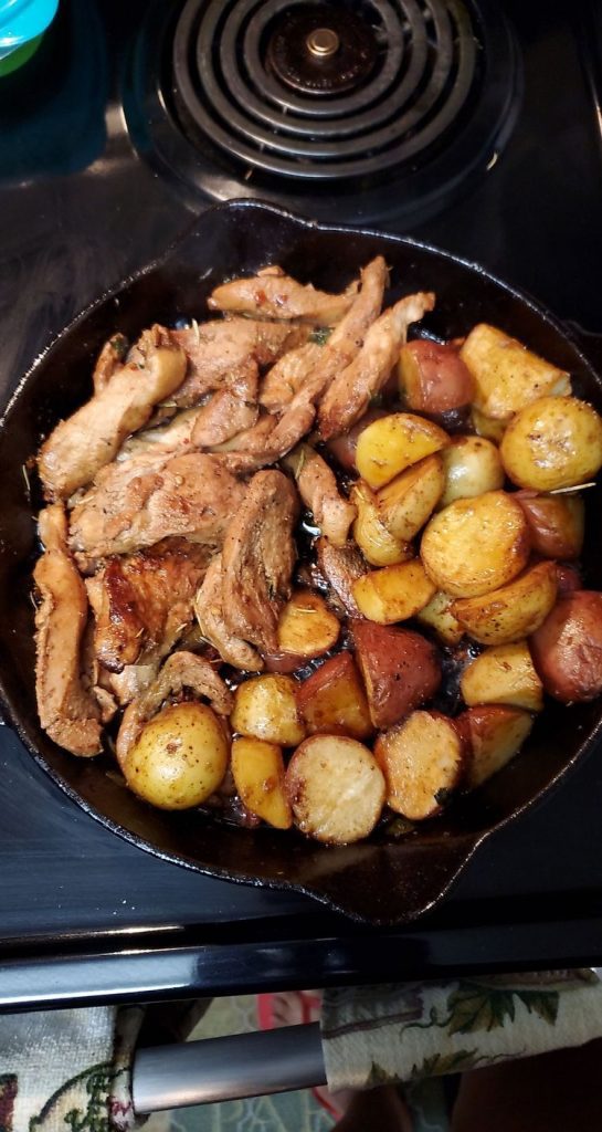 GARLIC BUTTER CHICKEN AND POTATOES SKILLET