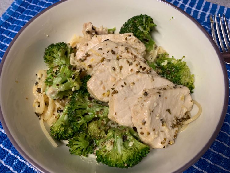 Instant Pot Creamy Lemon Chicken Breasts