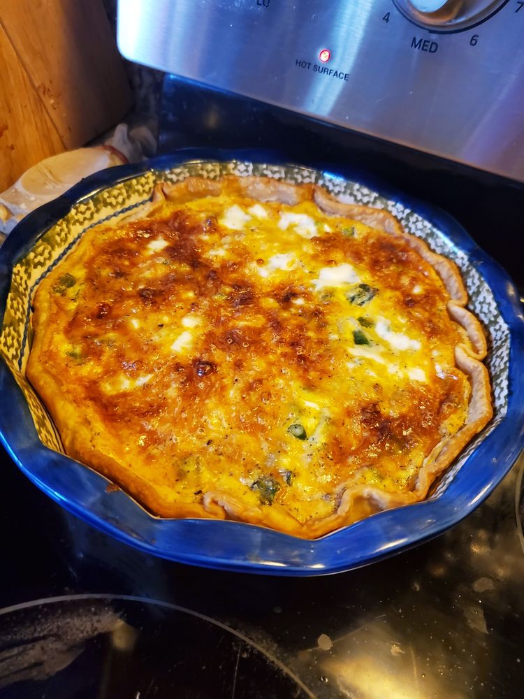 This Mouth-Wateringly Delicious Shrimp and Asparagus Quiche Is So Easy to Make