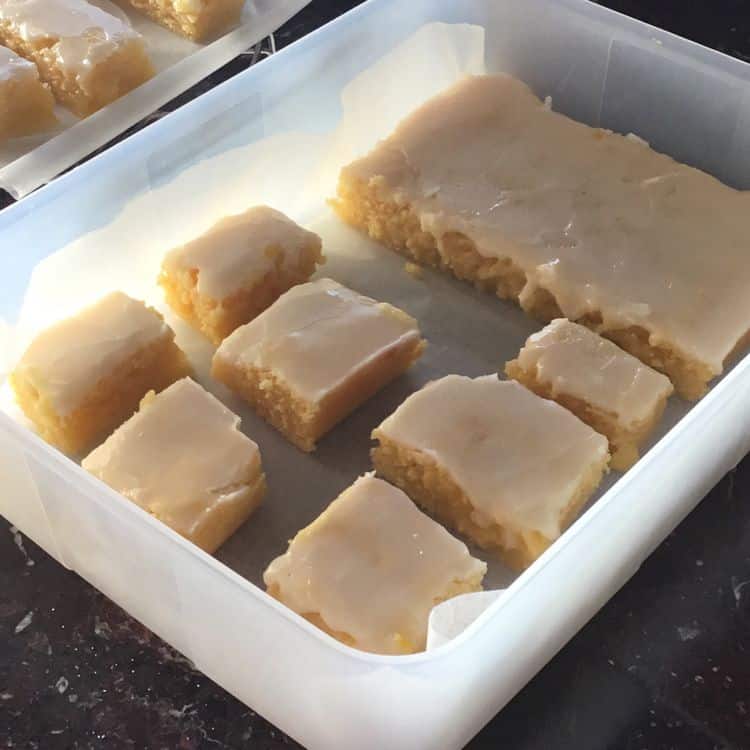 Fudgy Lemon Brownie Bar Recipe