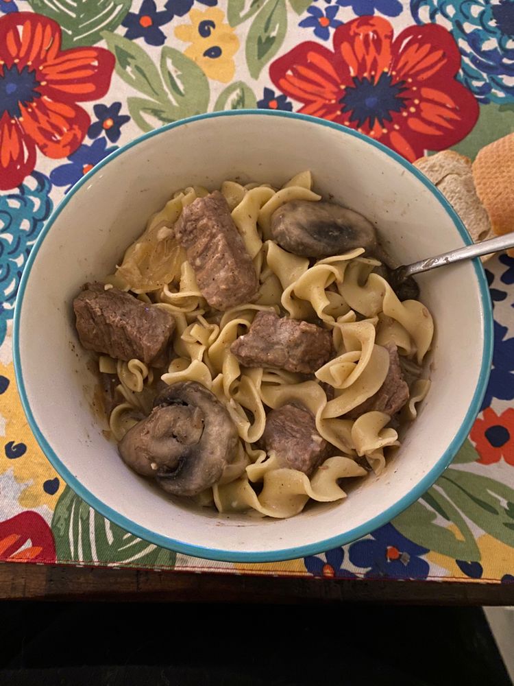 Home-Style Beef ‘n Noodles with Mushrooms & Onions