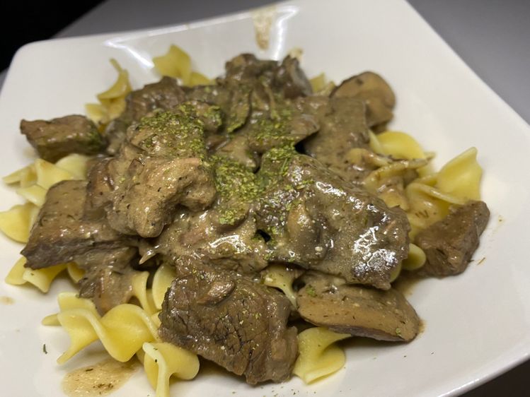 Slow Cooker Beef Stroganoff