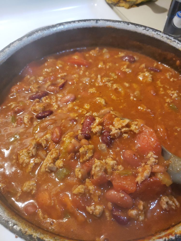 https://skinnyandtasty.com/wp-content/uploads/2021/11/Wendys-Copycat-Chili-in-the-Slow-Cooker.jpg