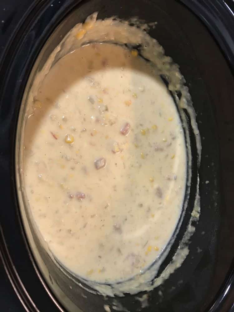 CROCK POT CHEESY HAM AND POTATO SOUP