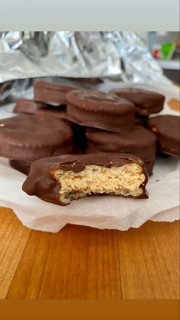 Christmas Ritz Cracker Cookies