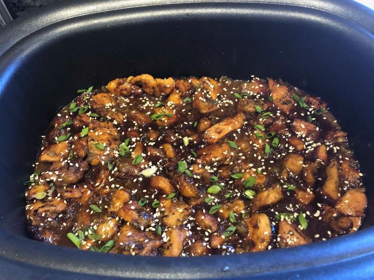 SLOW COOKER GENERAL TSO’S CHICKEN